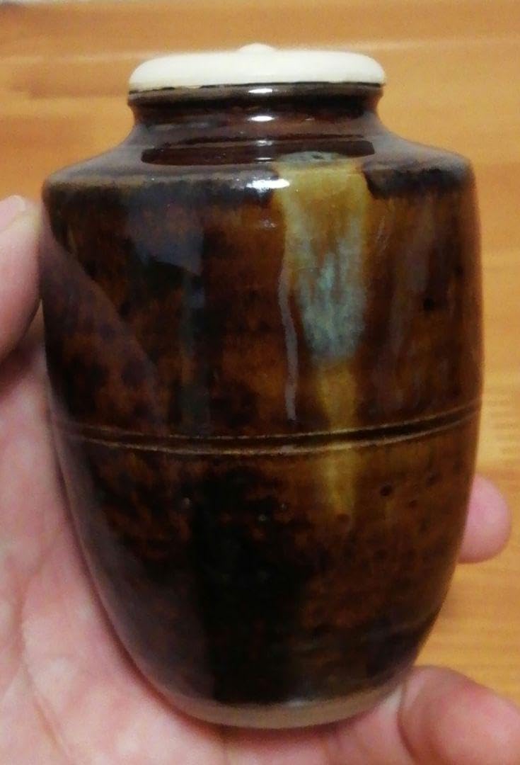 Amazon.co.jp: 宗完書付 清水茂生作 高取 肩衡 茶入 共箱 仕服付